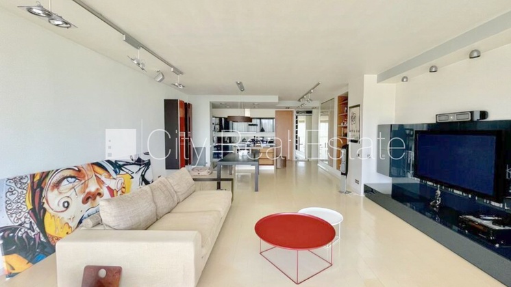 Real estate listing 515590 image featured